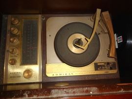 Admiral stereophonic turntable