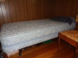 hosiptal bed