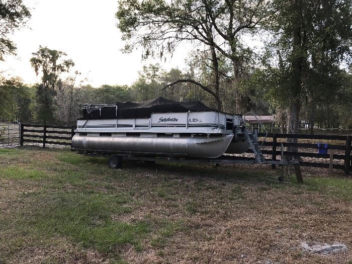 2001 Sweetwater 20 foot pontoon boat with 2002 Yamaha 50hp. On Newer trailer just purchased. 