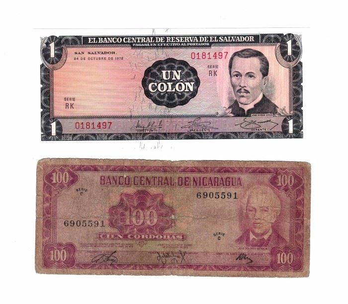 1972 Banco Central De Nicaragua Serie C 100 Cordobas Bill, 1972 El Banco Central De Reserva De El Salvador Serie RK Un Colon Bill, And Bill Sleeves