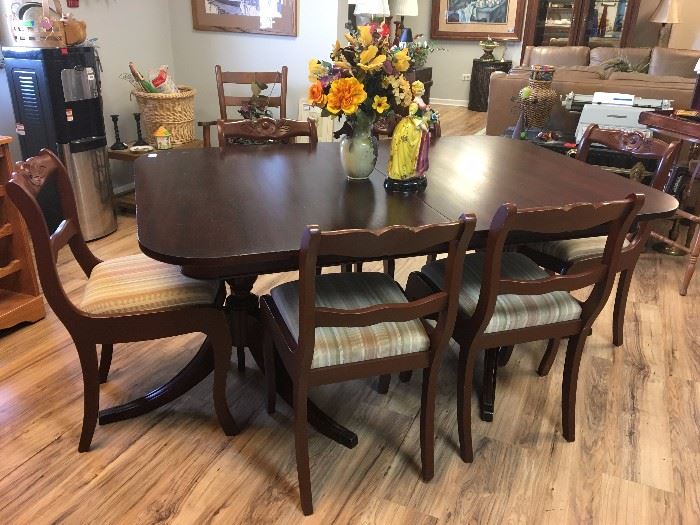 dining room table with 6 chairs