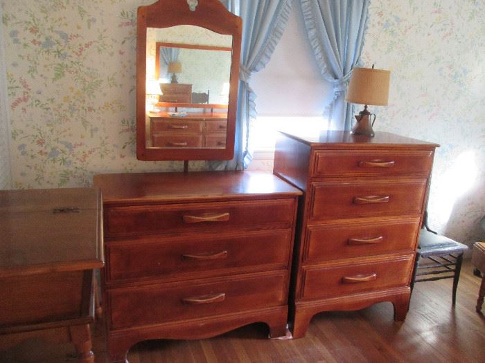 Cushman Quality Maple 3 Drawer Dresser w Mirror and 4 Drawer Chest