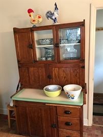 Hoosier style oak cabinet in great condition.