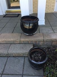 Heavy garden pots