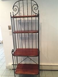 Very nice bakers rack