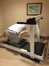 Treadmill-works well