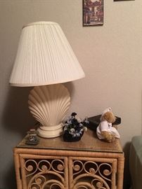 Natural Wicker Night Stand, Table Lamp