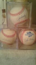 John Sholtz , Hall of Fame signed "91", Terry Pendleton NL MVP 1991 world series signed ball. Tom Glavine Hall of fame signed Ball 1991