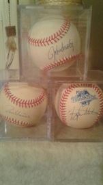 John Sholtz , Hall of Fame signed "91", Terry Pendleton NL MVP 1991  world series signed ball. Tom Glavine Hall of fame signed Ball 1991