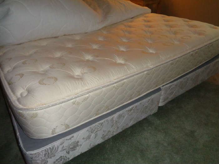 king bed w/great mattress, no headboard