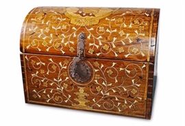 Lot 60 Dome Top Wooden Box