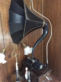 Edison Gramophone cygnet horn phonograph cylinder record player
