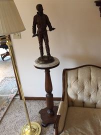 Victorian marble top fern stand with statue of Sir Garth