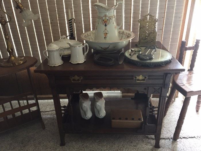 Eastlake table/desk, bowl and pitcher, lamp