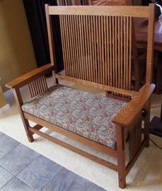 1995 Signed Stickley Oak Settee With Arms
