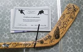 2008 Team Signed Red Wings Hockey Stick with COA