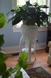 Gorgeous Vintage Wicker Plant Stand