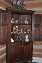 Beautiful American Primitive Hand Crafted Corner Hutch plus many collectible items displayed there