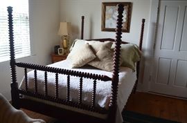 Antque 4 Poster Jenny Lind Bed