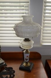 Another Gorgeous Antique Alladin Lamp