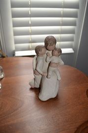 Willow Tree Figurine: Mother and Children