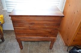 Fine American Primitive Flour Chest with Lidded Top