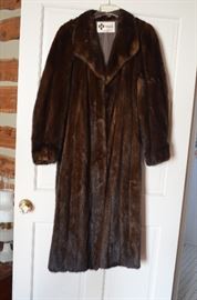 Beautiful Vintage Mink Coat 1 of 2
