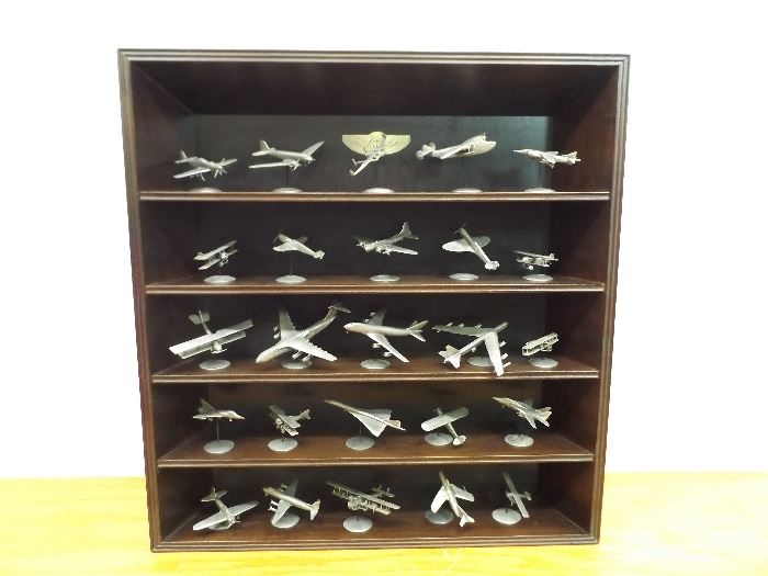 1987 Franklin Mint "The World's Greatest Aircraft" Set of 25 Pewter Airplanes on Display Shelf