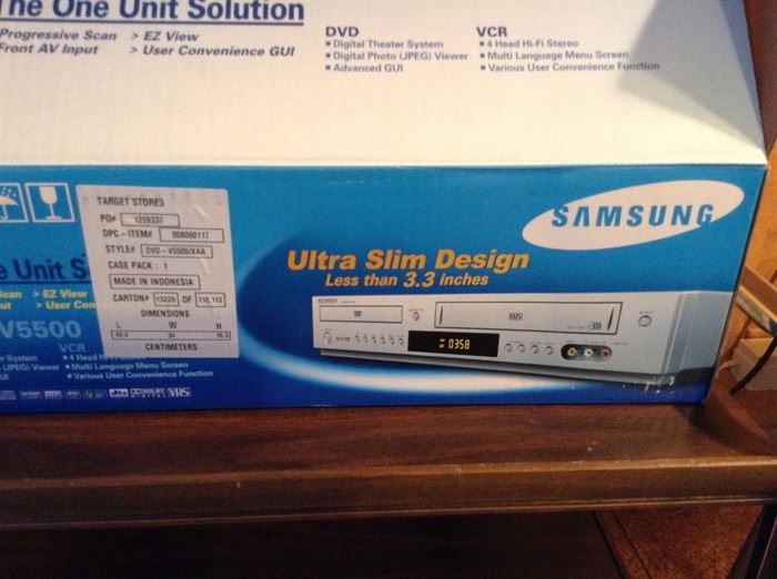 NEW, never used Samsung DVD player ultra slim design