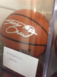 Shaquile Oneal signed basketball