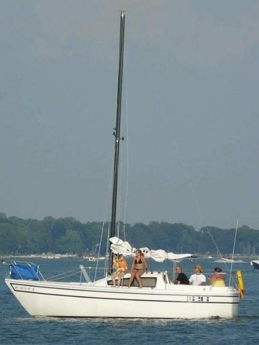 26 Feet Long Sailboat