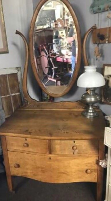 Excellent condition ,small dresser with mirror