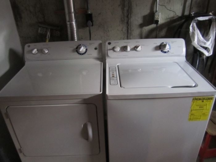 GE washer dryer set