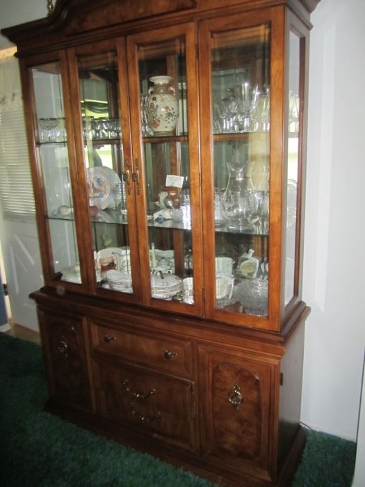China cabinet by Bernhardt, has table and 6 chairs too