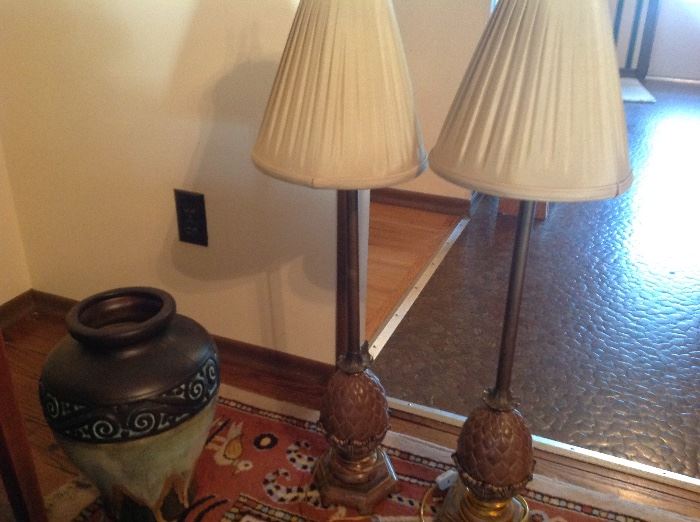 Pair of lamps and large urn