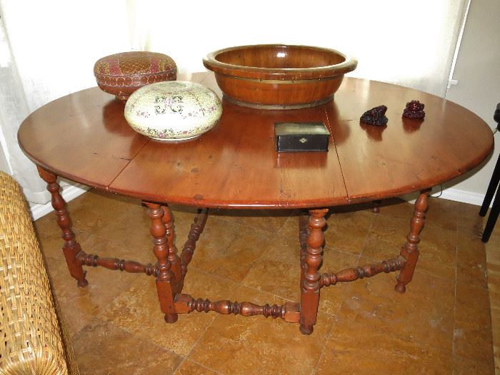 Large Vintage Oval Pine Gate-Leg Table; a Vintage Wood Foot Bath; Vintage Asian Lidded Rose Bowl