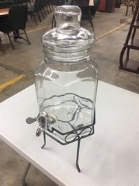 Glass beverage dispenser