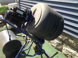 Portable cement mixer