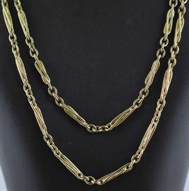 Lot 21: 18kt yellow gold long oval twisted linked necklace, 36"L., 83.5 grams
