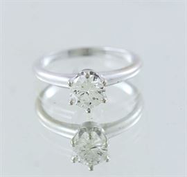 Lot 174: 14k white gold diamond ring approx. .80 ct round diamond G-H, SI1