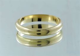 Lot 309: 14k yellow gold bangle bracelet Tiffany & Co. 23.4 grams