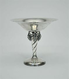 Lot 374: Danish style sterling compote, marked Dematteo, hand and hammer, 13.2 Toz.