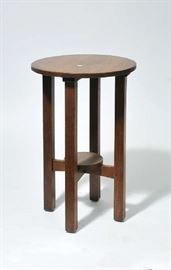 Lot 392: L & JG Stickley round top drink stand, 18"D. & 29"H.
