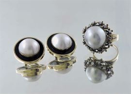 Lot 444: Antique mabe pearl ring with diamonds along with mabe pearl earrings all in 14k gold, 26 grams