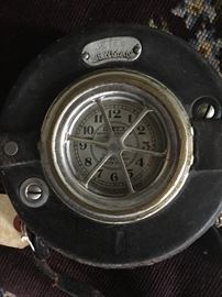 Detén Newman Watchmans clock