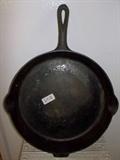 griswold #13 cast iron skillet