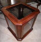 Description:: Mini corner desk with metal pulls, one drawer and a small shelf
Condition:: Minor scuffs present on the wood.
Size/weight:: 38x33x17in HWD
Shipping:: NO SHIPPING!!!