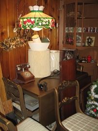 Drop leaf table/ COKE lamp