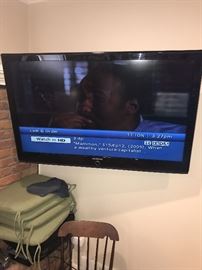 SAMSUNG LARGE FLATSCREEN TV