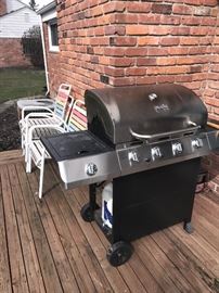 CHAR-BROIL BBQ GRILL